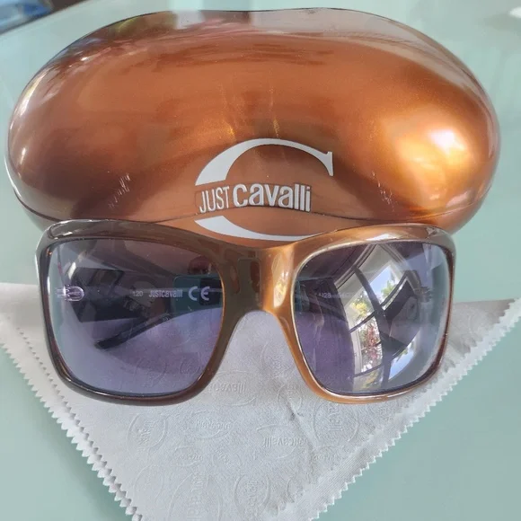 JUST CAVALLI SUNGLASSES W/ case JUST CAVALLI BY ROBERTO CAVALLI ZIPPERED SUNGLASSES WHITE  main image 2